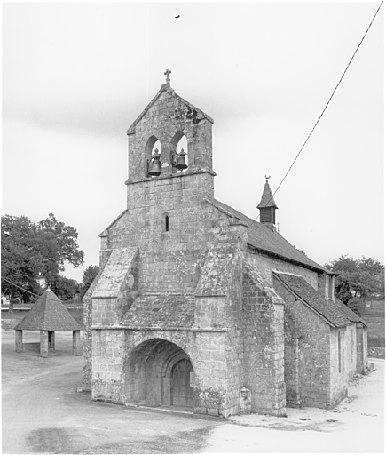 Côtés ouest et sud.