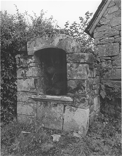 Puits guérite.