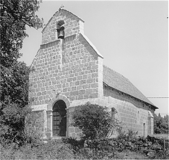 Façade occidentale et côté sud.