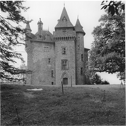 Elévation nord du château.