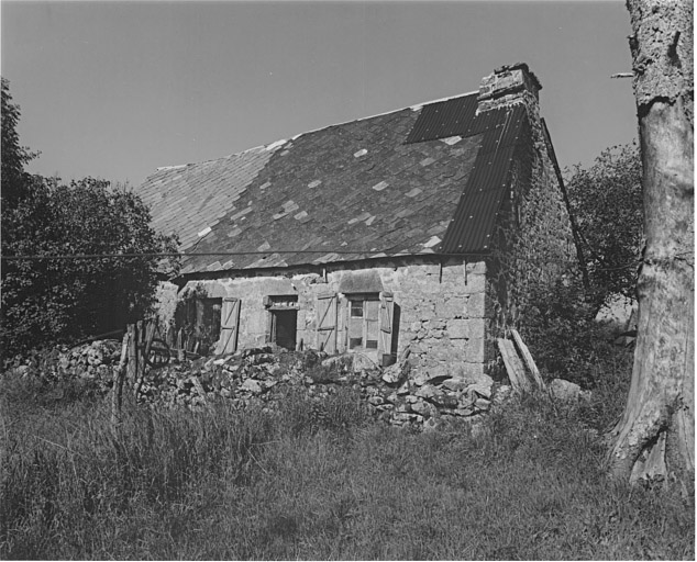 Bloc à terre.
