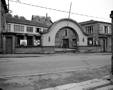 Entrée de la brasserie. Portail construit vers 1938.
