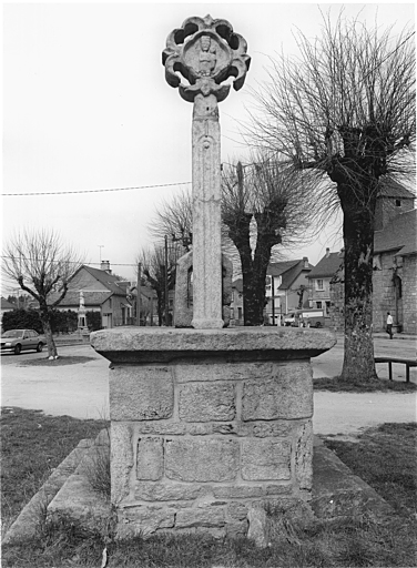 Vue d'ensemble côté Vierge à l'Enfant.