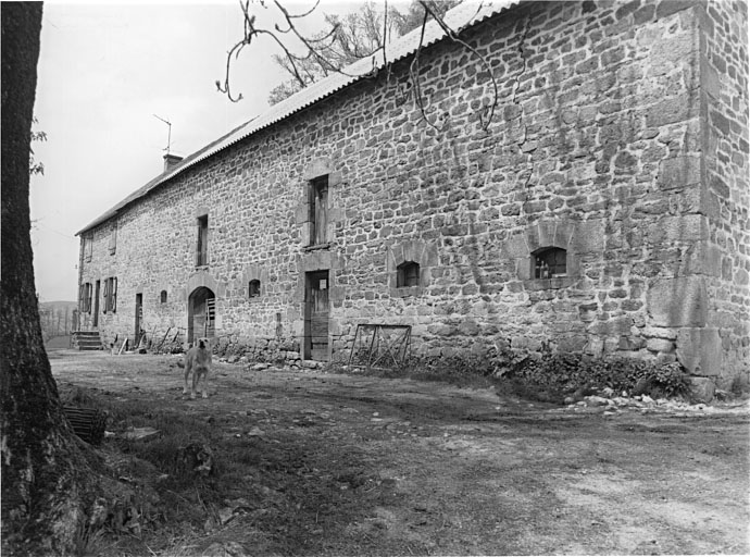 Bloc à terre, 1909.