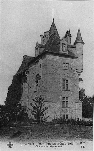 Le château vu du côté sud-est, avant la reconstruction de l'aile sud.