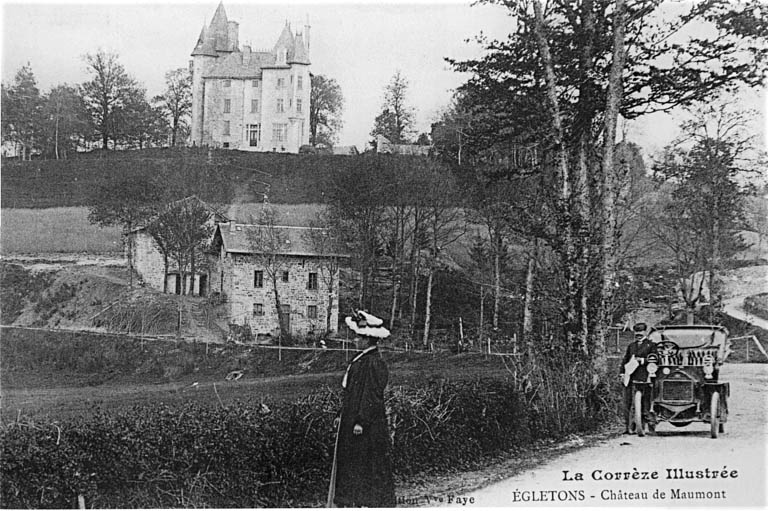 Vue générale du château, côté ouest, après la reconstruction.
