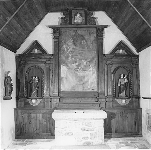 Retable architecturé (maître-autel)