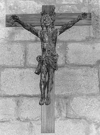 Croix : Christ en croix