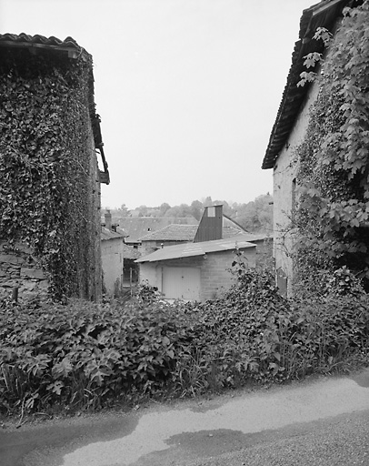 Bâtiments.