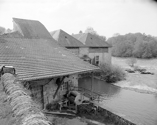 Bâtiments.