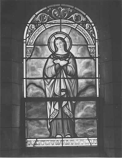 6 verrières : la Vie de la Vierge (baies 1 à 6)