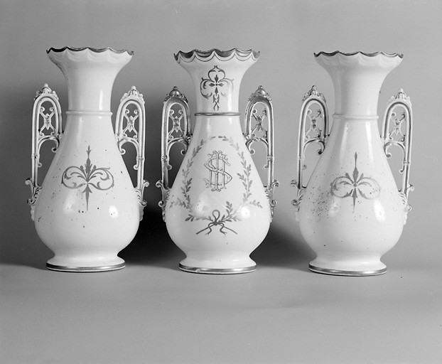 3 vases d'autel