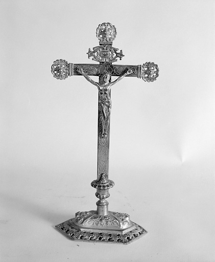 Croix d'autel