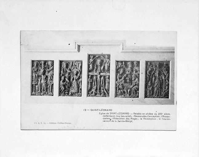 Retable en albâtre anglais volé en 1978 : vue des 5 plaques centrales vers 1910-1920.