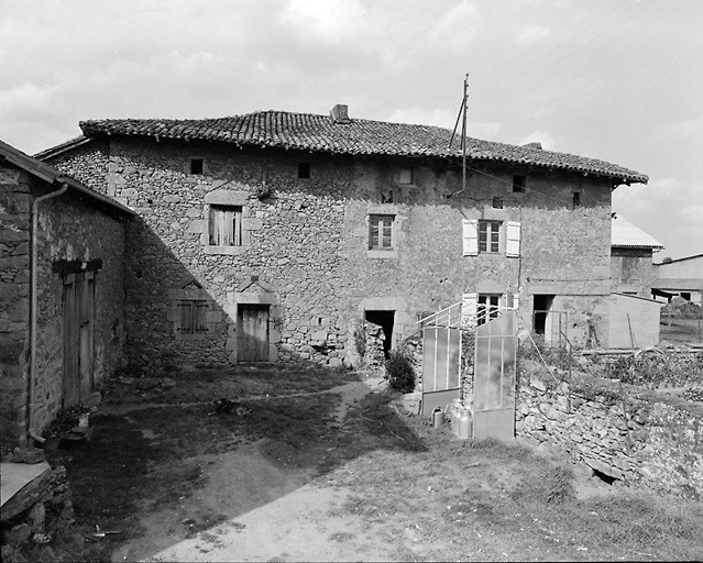 Gattebourg. Logis.