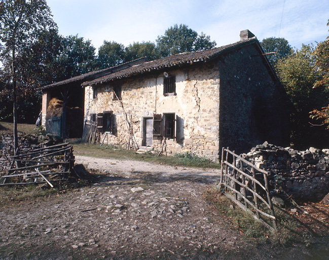 La Grange. Logis de ferme. Cadastre de 1981, F3, 373.