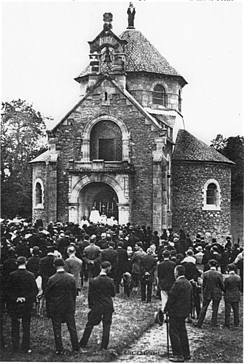 Pèlerinage de Notre-Dame d'Eygurande. Pendant le prône.