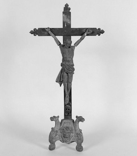 Croix d'autel (retable de l'ancien maître-autel)