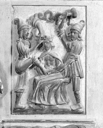 Tabernacle : détail du couronnement d'épines.
