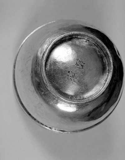 Ciboire des malades (pyxide pédiculée des malades)