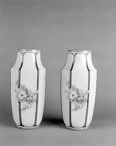 2 vases à fleurs