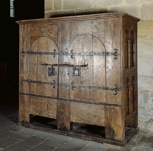 Volume, vue générale de trois-quarts droite. - (c) Région Nouvelle-Aquitaine, Inventaire général du patrimoine culturel