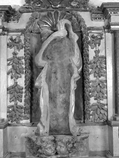 Statue de Vierge à l'enfant, vue du revers.