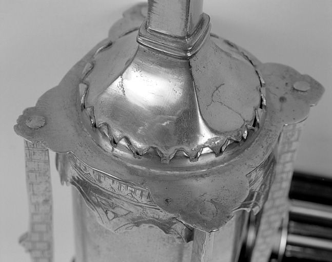 Détail du montage de la monstrance. - (c) Région Nouvelle-Aquitaine, Inventaire général du patrimoine culturel