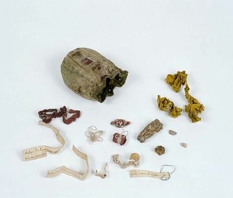 Aumonière et reliques. - (c) Région Nouvelle-Aquitaine, Inventaire général du patrimoine culturel