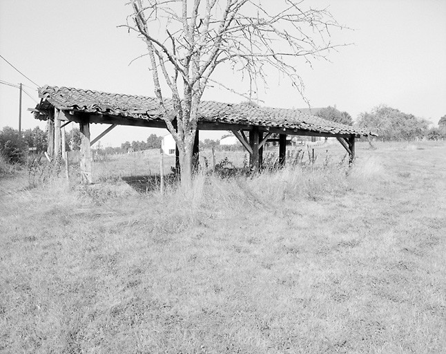 Vestiges d'une ancienne tuileries briqueterie. Séchoir.