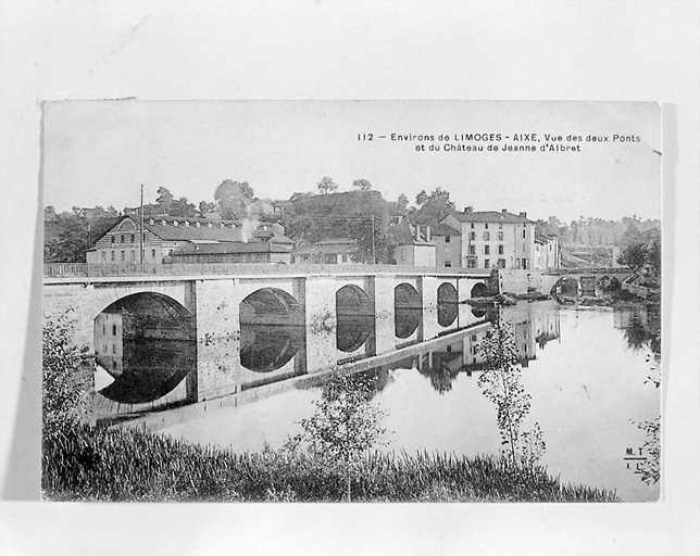 Vue des ponts et du château.