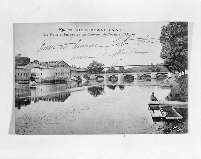 Vue d'ensemble du pont, en amont, depuis la rive droite de la Vienne.