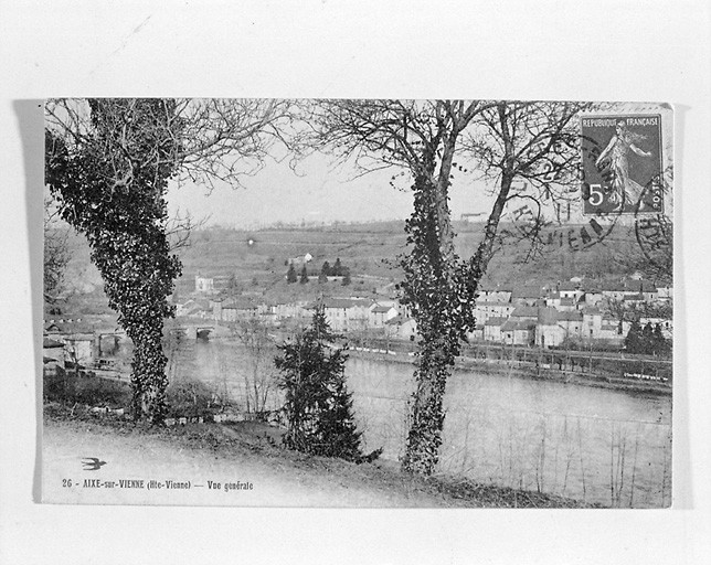 Quartier Outre-Vienne. Vue générale de la partie nord-ouest du quartier, depuis la rive gauche de la Vienne.