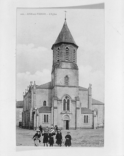 Vue rapprochée de l'élévation ouest.