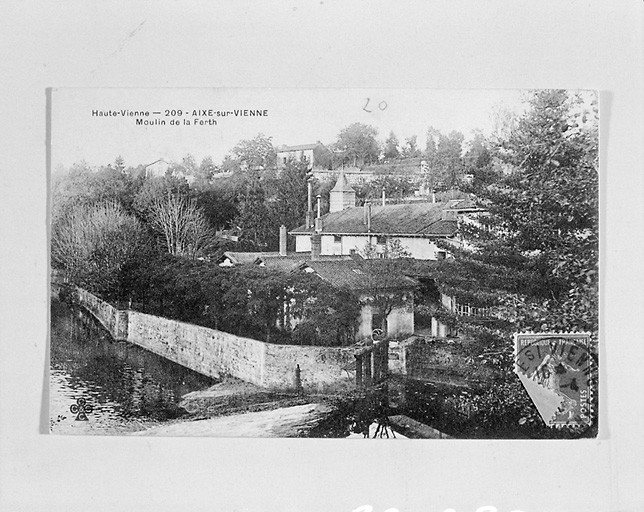 Vue d'ensemble du moulin de Fer depuis le sud-ouest.