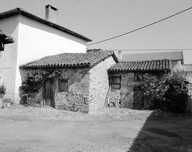 Verneuil-sur-Vienne, Tranchepie. Four à pain.