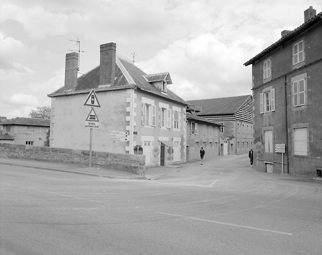 Bâtiment D, ou logement du gardien. Elévation d'ensemble sur la rue Jeanne d'Albret.