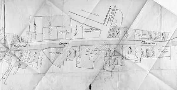 Plan minute de la traverse d'Aixe-sur-Vienne, route n°18, de 1ère classe, de Paris à Barèges par Limoges et Périgueux, pour servir à en projeter les alignements et à indemniser les propriétaires qui cédèrent des terrains bâtis et non bâtis pour son élargissement. Levé en octobre 1809 par Courteau. Détail de la partie nord-est du quartier Outre-Vienne.