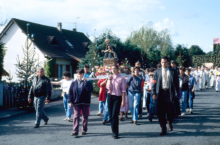 Centenaire de Notre-Dame d'Arliquet, procession.