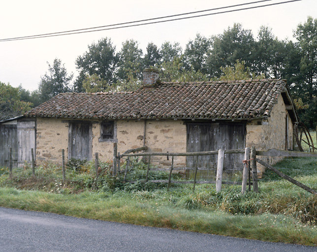 Petite ferme ou 'gabie'.