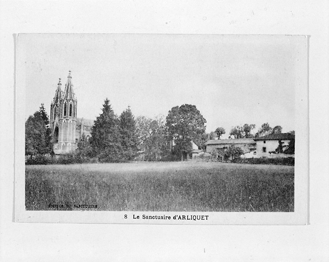 Vue d'ensemble depuis le sud-ouest.