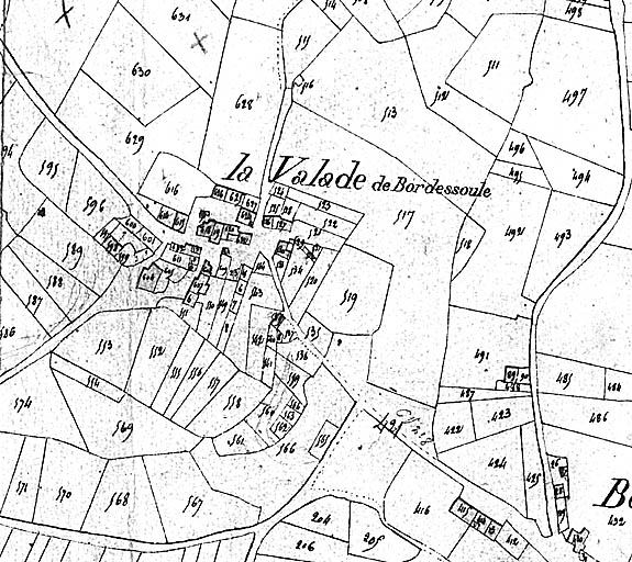 Extrait du plan cadastral de 1825, section D, dite de Fressanges, 1ère feuille, représentant le village de la Valade de Bordessoule.