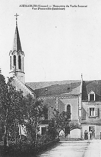 Vue de la chapelle prise du jardin vers 1900.