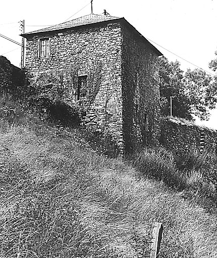 Vue, depuis le sud-est, du moulin haut.