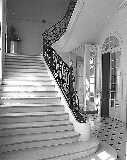 Grand escalier, vue générale.