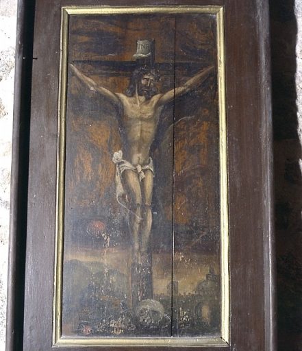 Détail du dorsal : Christ en croix.