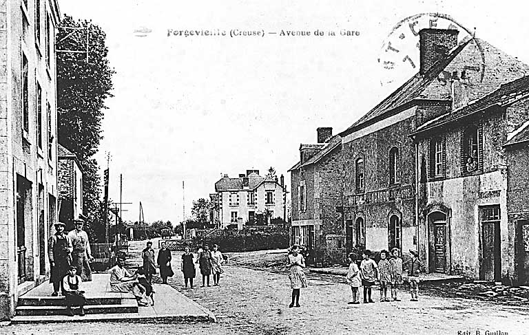 Vue de l'ancienne avenue de la Gare.