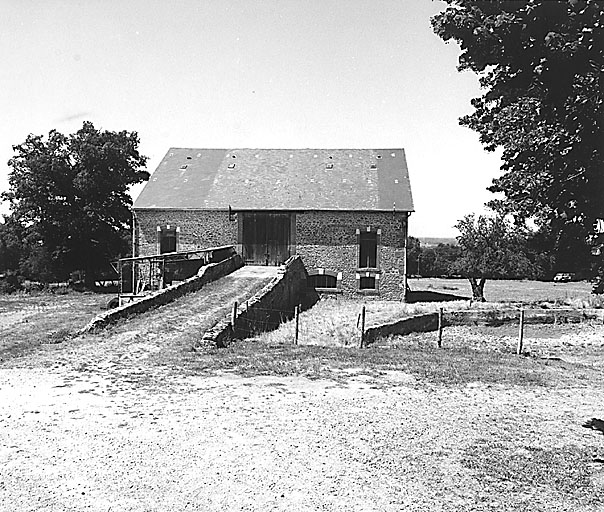 Vue de la grange-étable de type auvergnate.