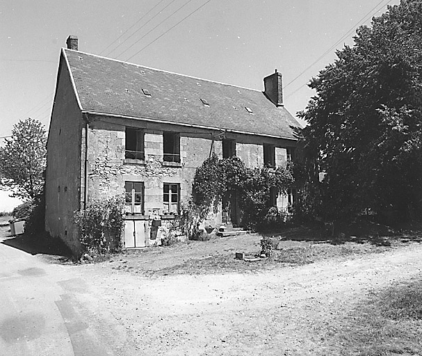 Façade antérieure du logis.