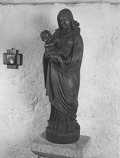 Statue : Vierge à l'Enfant